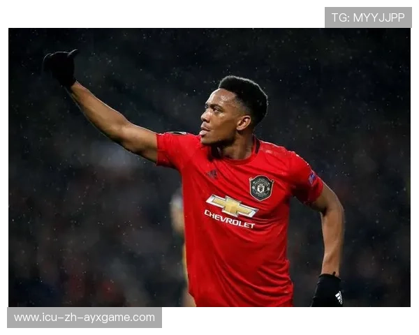 拉什福德远距离挑射破网曼联领先 拉什福德远距离挑射破网曼联领先